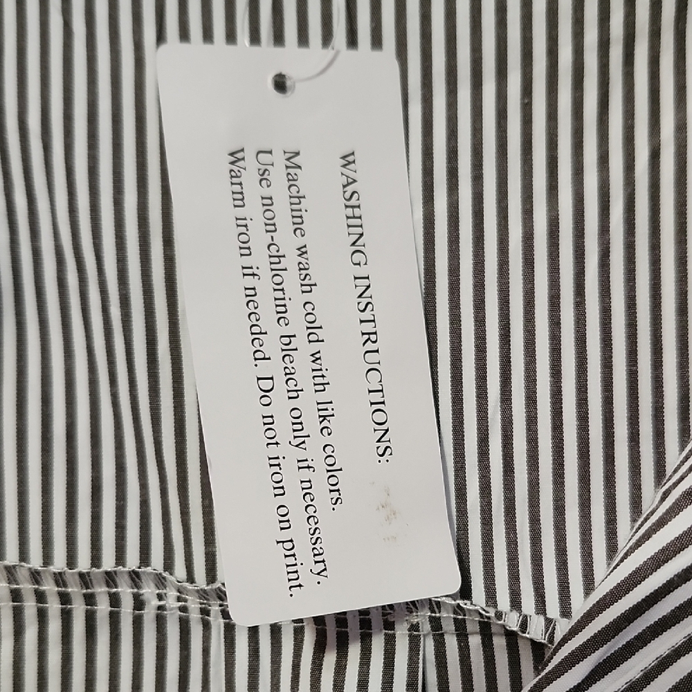 Striped Button-Up Blouse - Picture 4 of 11